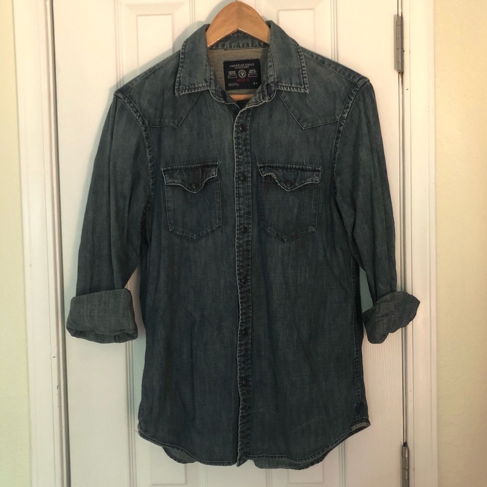 American Eagle denim button down